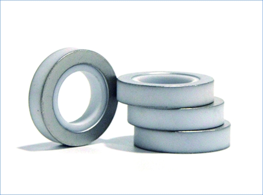 95% Aluminiumoxyd keramischer Ring For Power Battery